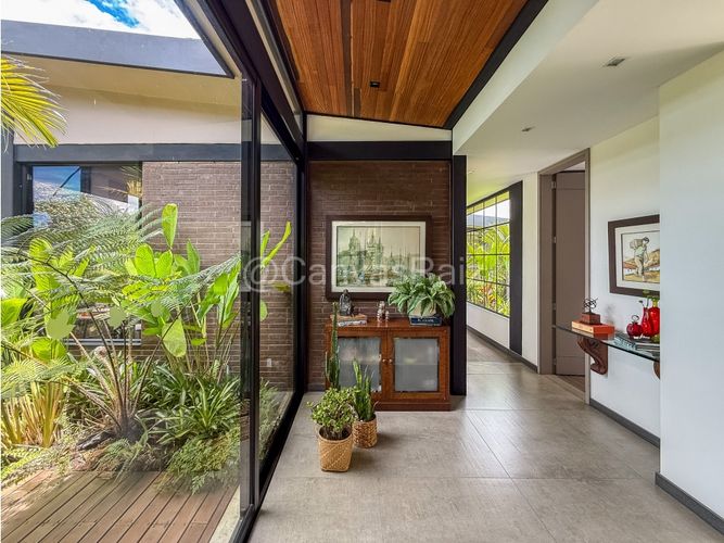Casa de 4 alcobas en venta en Guamito, La Ceja, 372 m² · foto 12 de 24