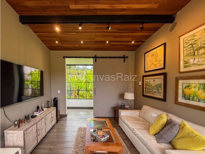 Casa de 4 alcobas en venta en Guamito, La Ceja, 372 m² · foto 21 de 24