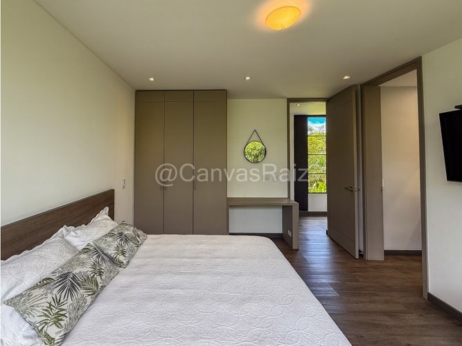 Casa de 4 alcobas en venta en Guamito, La Ceja, 372 m² · foto 22 de 24