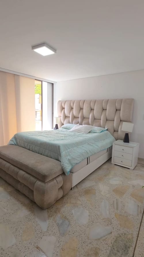 Casa de 5 alcobas en venta en El Ingenio, Cali, 440 m² · foto 2 de 8