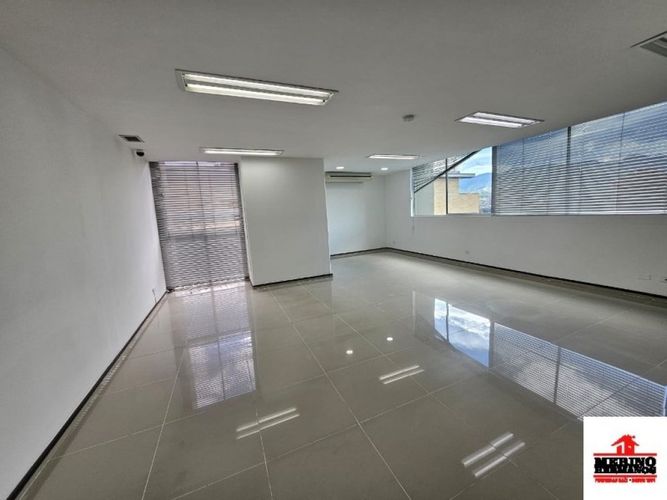 Oficina en arriendo en Los Balsos, Medellín, 50 m² · foto 3 de 13