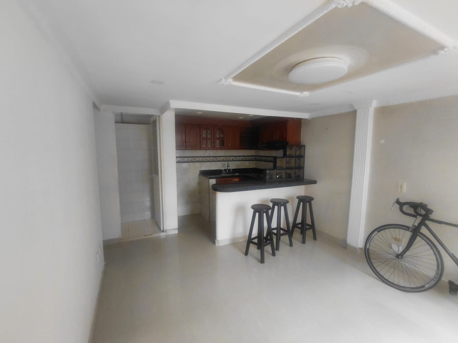Casa en venta en Alamos, Bogotá · foto 2 de 24