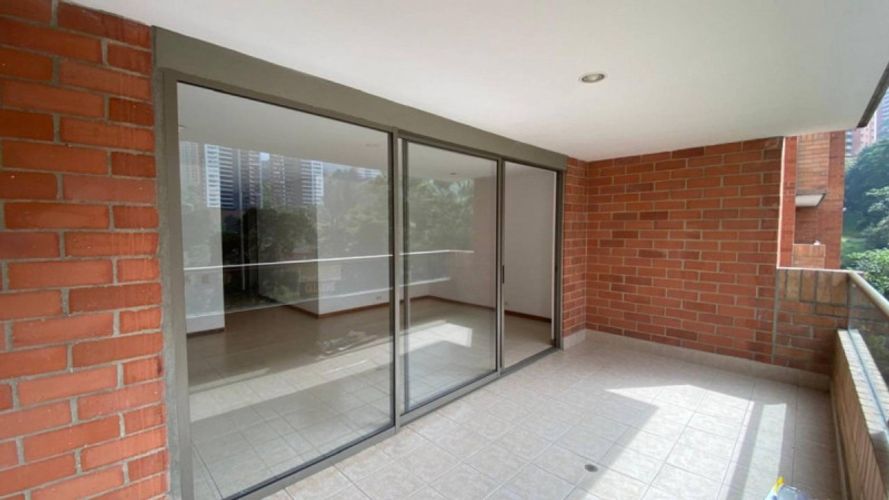 Apartamento de 1 alcoba en arriendo en Los Balsos, Medellín, 55 m² · foto 6 de 13
