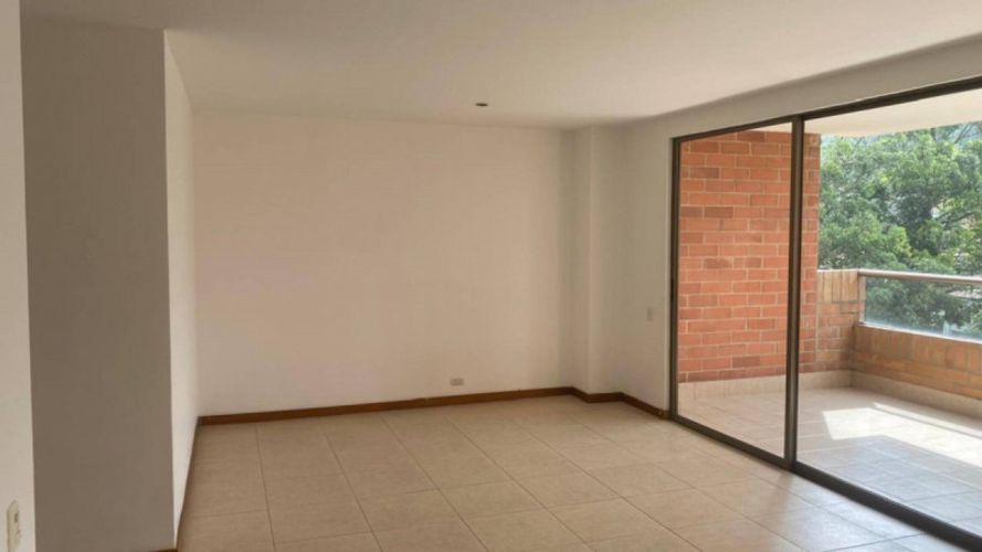 Apartamento de 1 alcoba en arriendo en Los Balsos, Medellín, 55 m² · foto 7 de 13