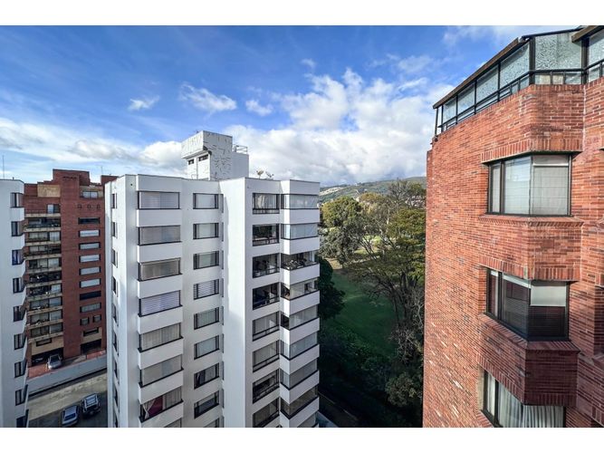 Apartamento de 4 alcobas en venta en La Calleja, Bogotá, 316 m² · foto 8 de 20