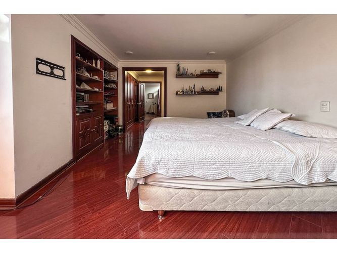 Apartamento de 4 alcobas en venta en La Calleja, Bogotá, 316 m² · foto 11 de 20
