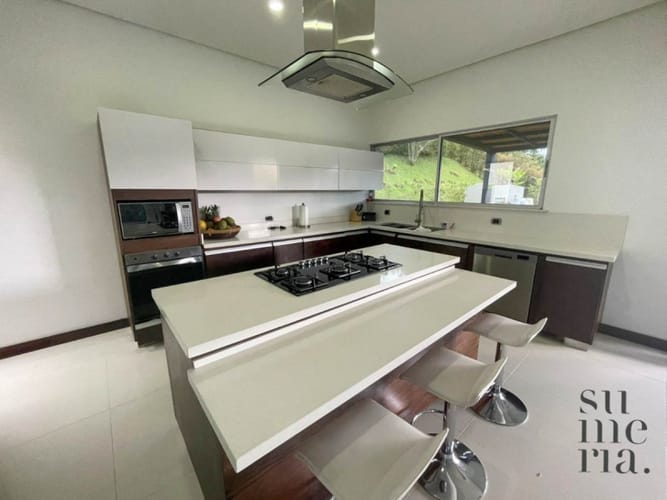 Casa de 5 alcobas en venta en Pantanillo, El Retiro, 390 m² · foto 4 de 17