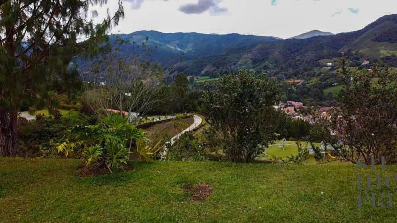 Casa de 5 alcobas en venta en Pantanillo, El Retiro, 390 m² · foto 16 de 17