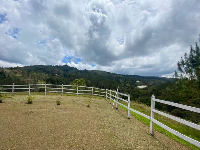 Lote en venta en Guarne, 100 m² · foto 7 de 13
