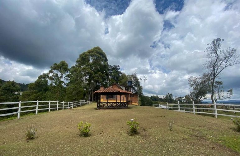 Lote en venta en Guarne, 100 m² · foto 10 de 13