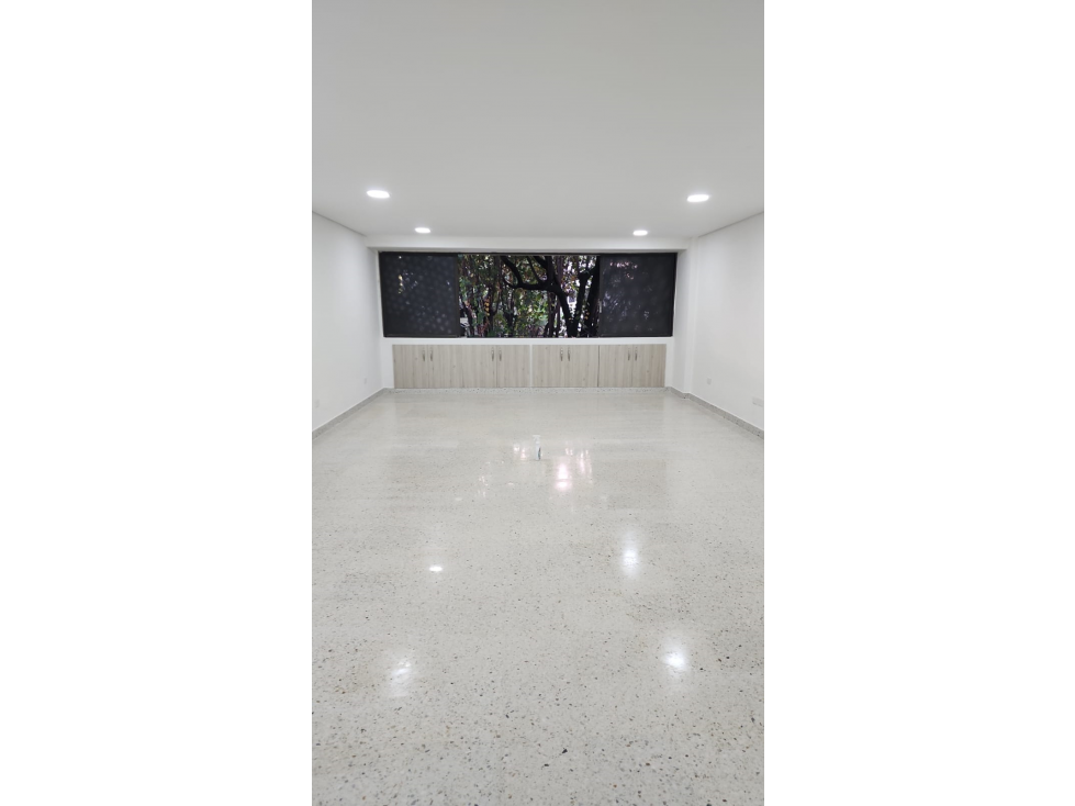 Oficina en Arriendo en Santa monica, Cali