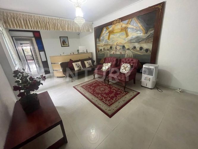 Casa de 9 alcobas en venta en Granada, Cali, 400 m² · foto 5 de 24