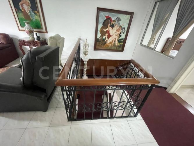 Casa de 9 alcobas en venta en Granada, Cali, 400 m² · foto 19 de 24
