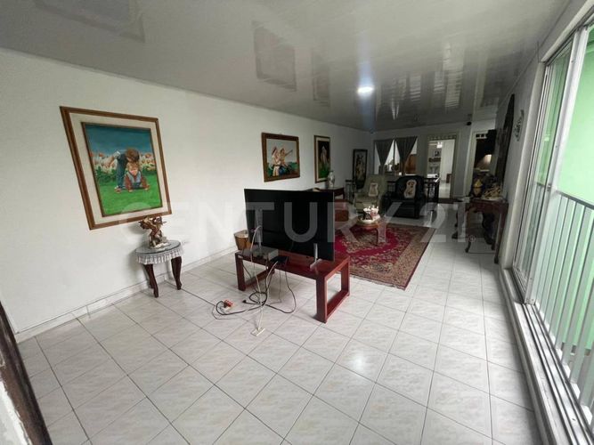 Casa de 9 alcobas en venta en Granada, Cali, 400 m² · foto 21 de 24