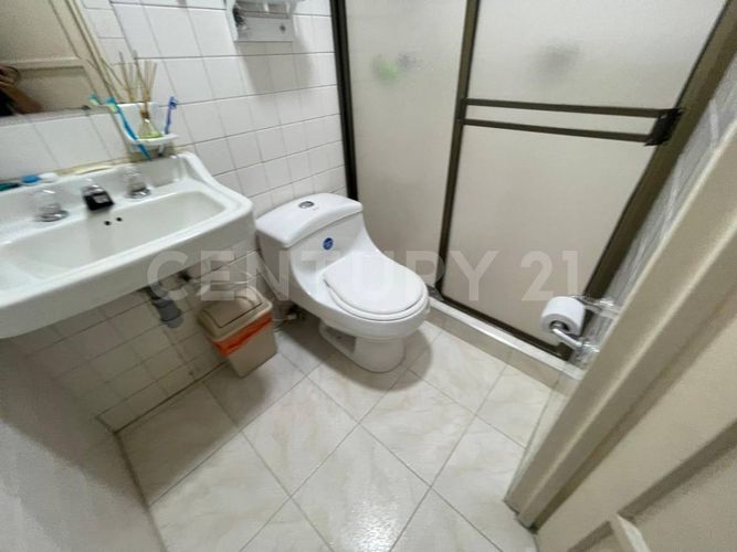 Casa de 9 alcobas en venta en Granada, Cali, 400 m² · foto 23 de 24
