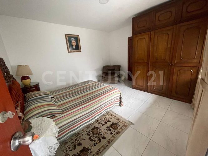 Casa de 9 alcobas en venta en Granada, Cali, 400 m² · foto 24 de 24
