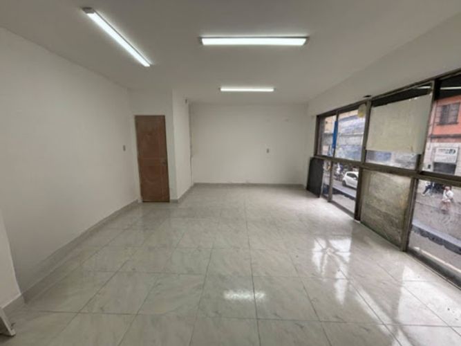 Local en arriendo en San Benito, Medellín, 35 m² · foto 2 de 7