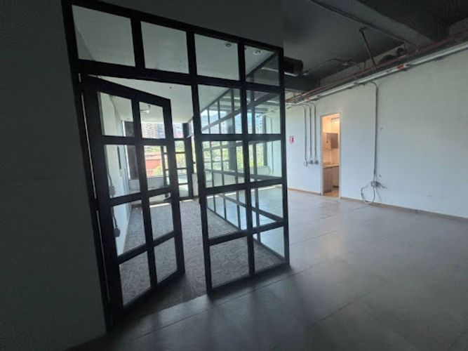 Oficina en arriendo en Milla De Oro, Medellín, 114 m² · foto 4 de 13