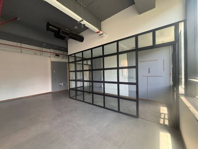 Oficina en arriendo en Milla De Oro, Medellín, 114 m² · foto 5 de 13