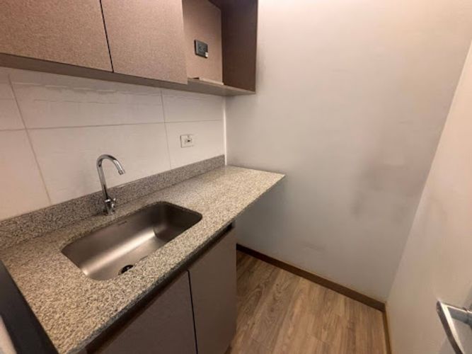 Oficina en arriendo en Milla De Oro, Medellín, 114 m² · foto 9 de 13