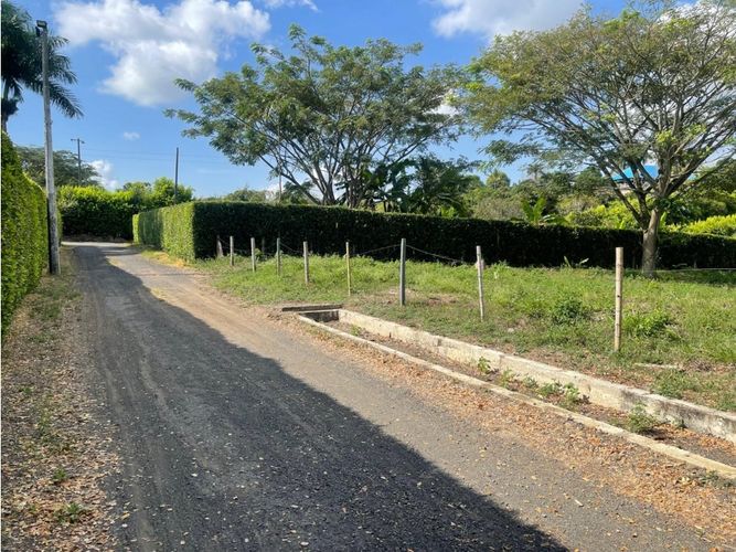 Lote en venta en Cerritos, Pereira, 2540 m² · foto 2 de 9