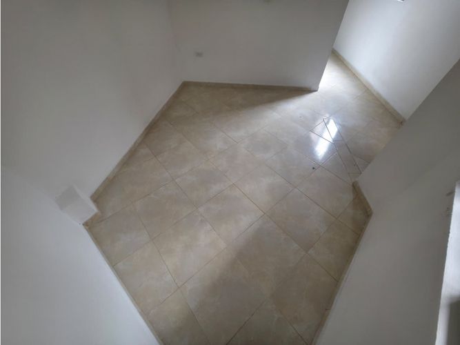 Apartaestudio en arriendo en Pablo Escobar La Milagrosa, Medellín, 37 m² · foto 5 de 11