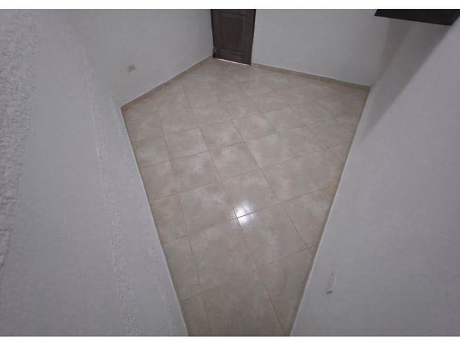 Apartaestudio en arriendo en Pablo Escobar La Milagrosa, Medellín, 37 m² · foto 7 de 11