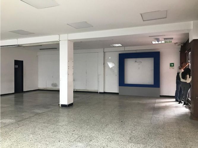 Local en arriendo en La Estrella, Manizales, 186 m² · foto 2 de 7