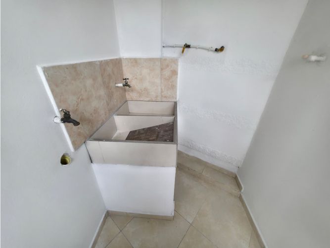 Apartaestudio en arriendo en Pablo Escobar La Milagrosa, Medellín, 37 m² · foto 11 de 11