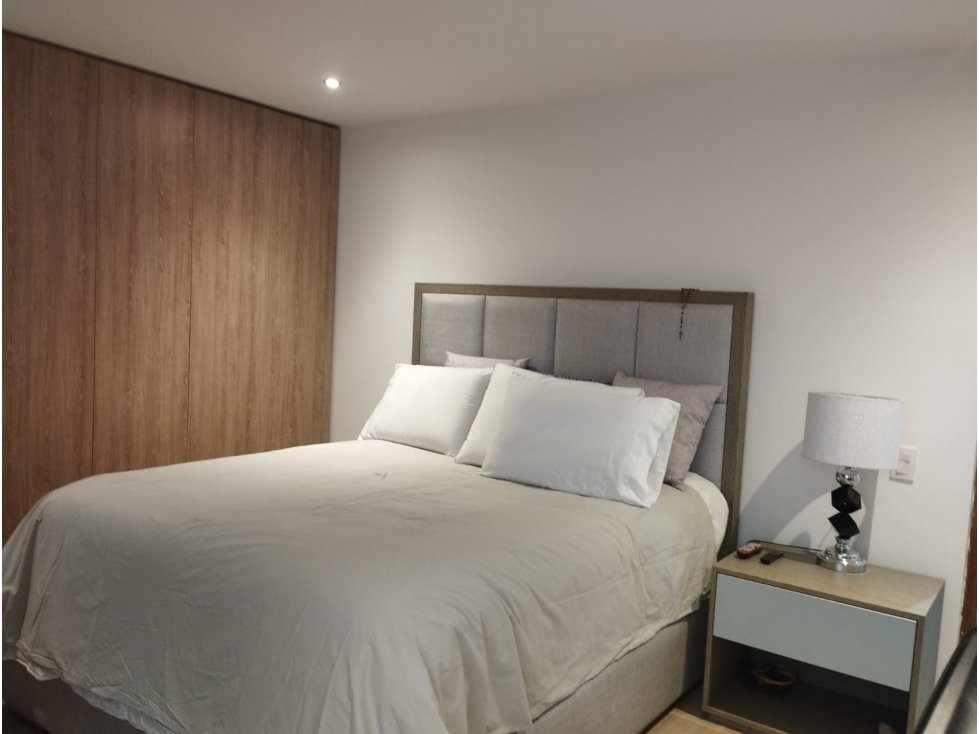 Apartamento en venta en Santa Barbara Central, Bogotá · foto 4 de 8