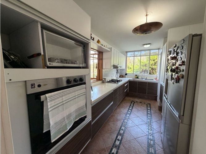 Apartamento de 3 alcobas en venta en San Lucas, Medellín, 182 m² · foto 14 de 24
