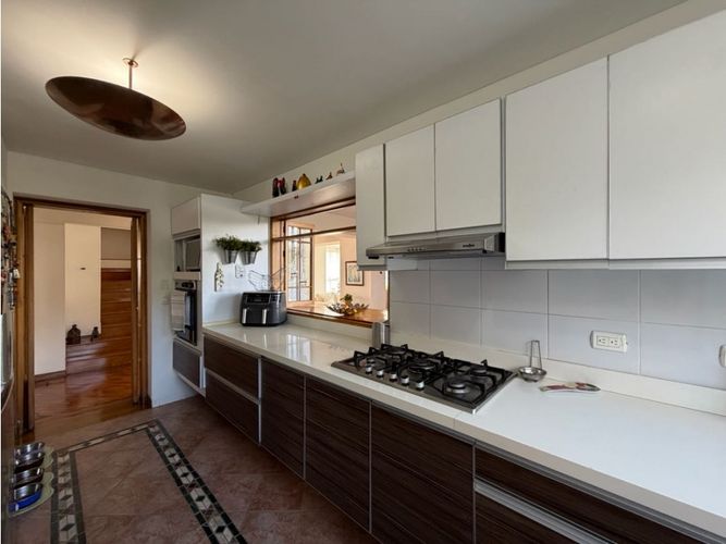 Apartamento de 3 alcobas en venta en San Lucas, Medellín, 182 m² · foto 15 de 24