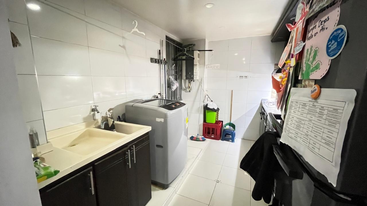 Apartamento en venta en Engativá, Bogotá · foto 3 de 10