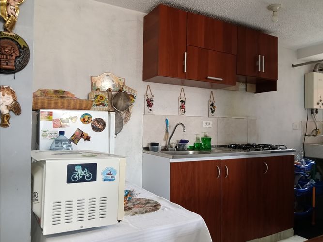 Apartamento de 3 alcobas en venta en Conjunto Residencial Abundara, Madrid, 56 m² · foto 3 de 14