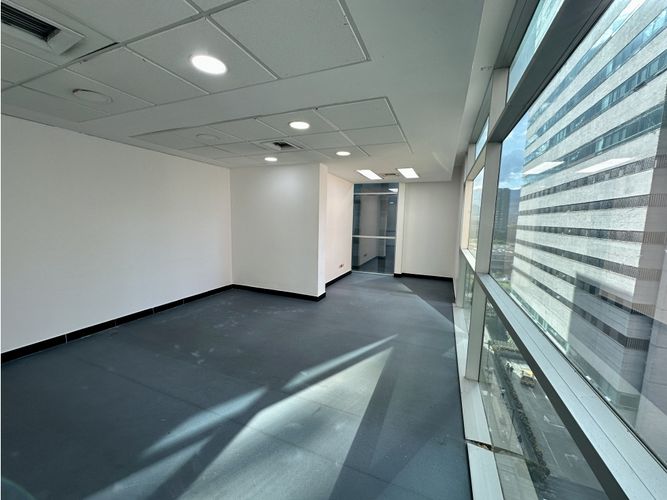 Oficina en arriendo en Ciudad Del Río, Medellín, 507 m² · foto 4 de 17