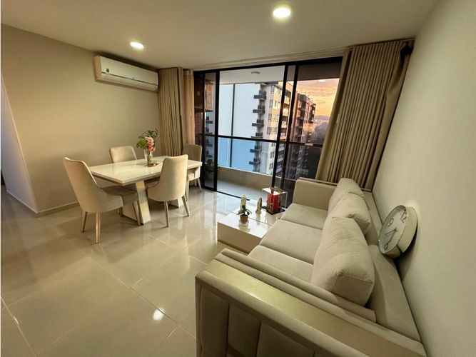 Apartamento de 3 alcobas en venta en Cañaveral, Bucaramanga, 80 m² · foto 2 de 14