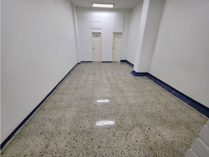 Local en arriendo en La Candelaria, Medellín, 43 m² · foto 5 de 10