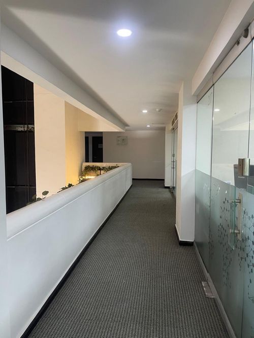 Oficina en arriendo en Santa Maria De Los Angeles, Medellín, 42 m² · foto 9 de 10