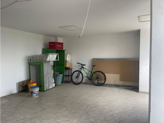 Local en venta en San Martin, Floridablanca, 250 m² · foto 10 de 13