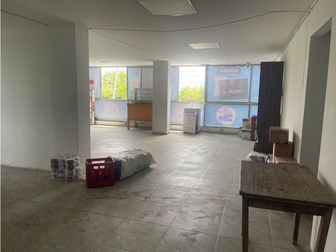Local en venta en San Martin, Floridablanca, 250 m² · foto 11 de 13