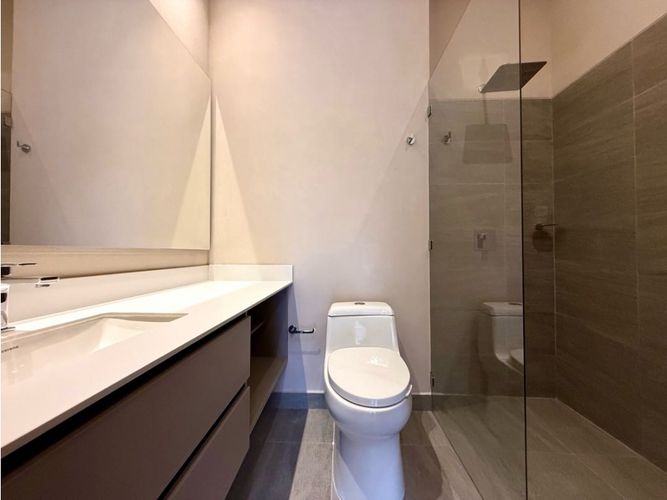 Apartaestudio en venta en Chico Norte, Bogotá, 58 m² · foto 11 de 24