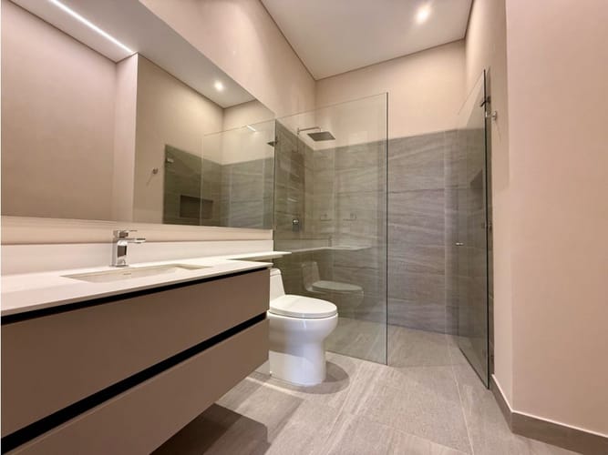 Apartaestudio en venta en Chico Norte, Bogotá, 78 m² · foto 7 de 21