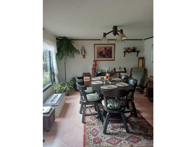 Casa de 3 alcobas en venta en Fonquetá, Chía, 240 m² · foto 2 de 7