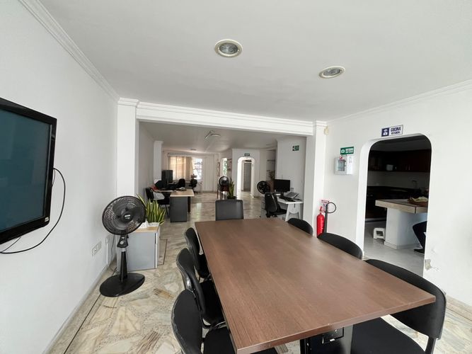 Casa de 4 alcobas en venta en Prados Del Norte, Cali, 160 m² · foto 6 de 24