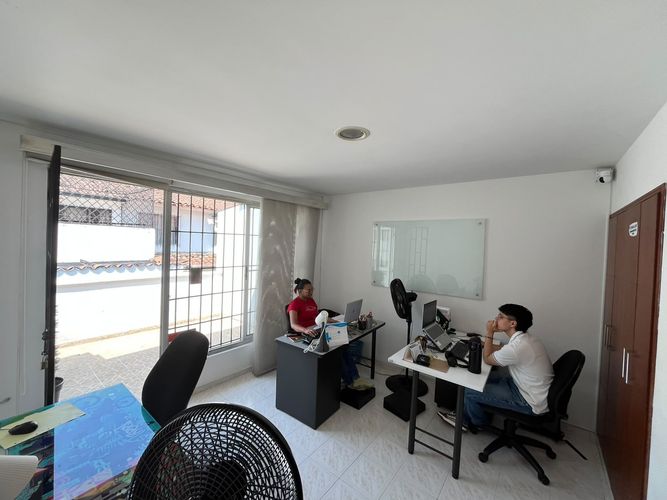Casa de 4 alcobas en venta en Prados Del Norte, Cali, 160 m² · foto 23 de 24