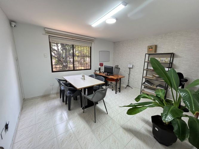 Casa de 4 alcobas en venta en Prados Del Norte, Cali, 160 m² · foto 9 de 24
