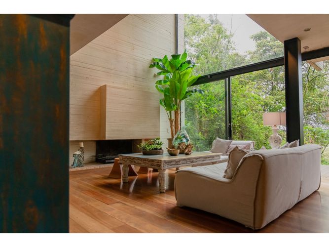 Casa en venta en Colinas De Suba, Bogotá · foto 4 de 24