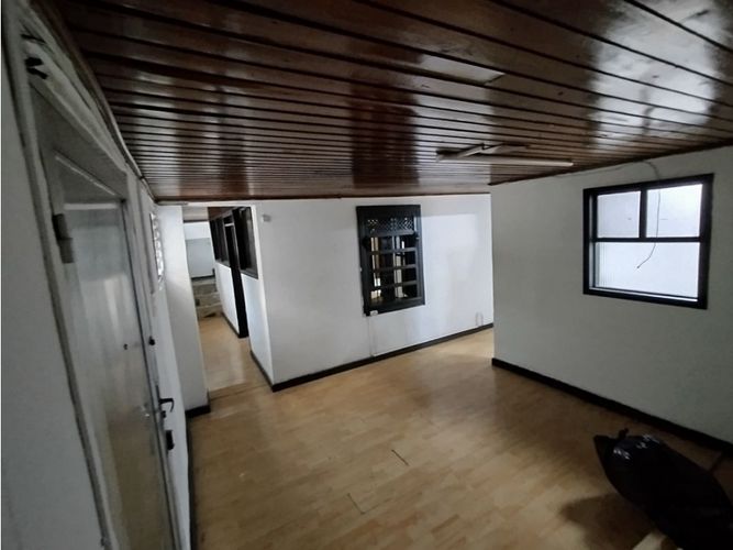 Casa de 20 alcobas en arriendo en Sector Plaza De Bolivar, Pereira, 900 m² · foto 3 de 21
