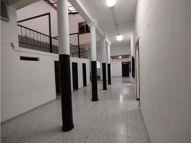 Casa de 20 alcobas en arriendo en Sector Plaza De Bolivar, Pereira, 900 m² · foto 7 de 21