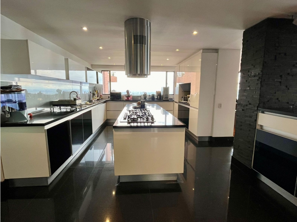 Apartamento en venta en Chicó Alto, Bogotá · foto 19 de 24